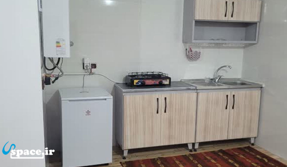 آشپزخانه واحد یک خوابه 75 متری اقامتگاه بوم گردی سرچشمه - گرگان - روستای جعفرآباد